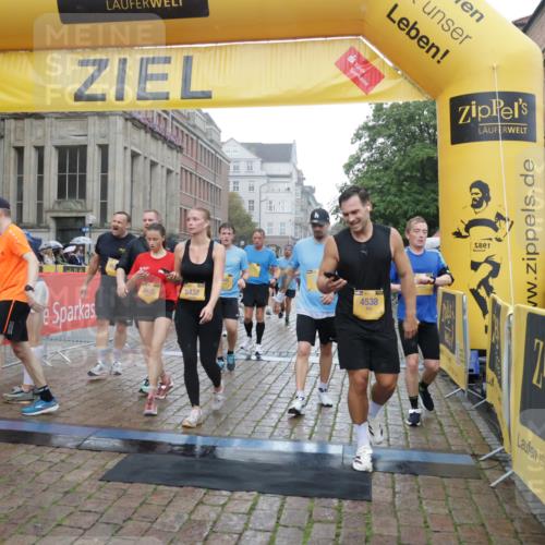 13.09.2026 - Kiel Lauf Yannick Fuchs http://msf.ph/oto/10408510 13.09.2026 10:36:19 Ziel 1003, 1477, 1653, 2286, 4078, 4172, 4971, 5466, 6763, 7158, 7920, 8224, 8554, 8579, 8743, 9201, 10045, 10075, 10852, 11145, 12022, 343, 867, 1321, 2116, 2494, 2541, 3634, 3811, 4889, 5947, 6085, 6634, 6957, 7619, 7721, 8224, 8393, 8557, 8747, 10701, 10835, 10860, 10998, 11567, 11662, 11903, 12286, 1278, 1534, 1584, 2095, 2380, 2425, 2571, 4029, 4692, 5045, 5541, 5574, 7177, 7252, 7312, 8242, 8494, 8923, 11113, 100, 215, 1376, 2116, 2248, 3124, 3790, 6085, 6645, 11567 meine-sportfotos.de