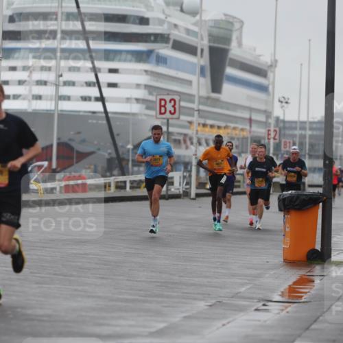 13.09.2026 - Kiel Lauf Andreas Tolksdorf http://msf.ph/oto/10408517 13.09.2026 11:41:18 Kiellinie 3, 3971, 6871, 2, 81 meine-sportfotos.de