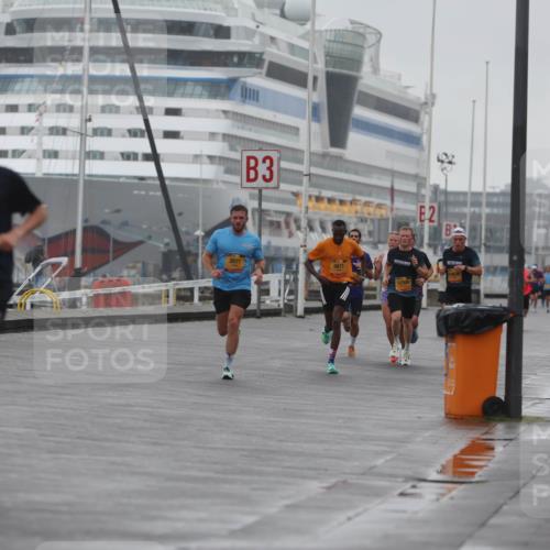 13.09.2026 - Kiel Lauf Andreas Tolksdorf http://msf.ph/oto/10408528 13.09.2026 11:41:18 Kiellinie 3, 3971, 6871, 2 meine-sportfotos.de