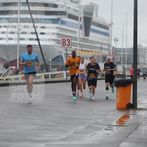 13.09.2026 - Kiel Lauf Andreas Tolksdorf http://msf.ph/oto/10408545 13.09.2026 11:41:20 Kiellinie 3, 383, 8, 2, 1, 19, 3971, 6871, 12309, 106 meine-sportfotos.de