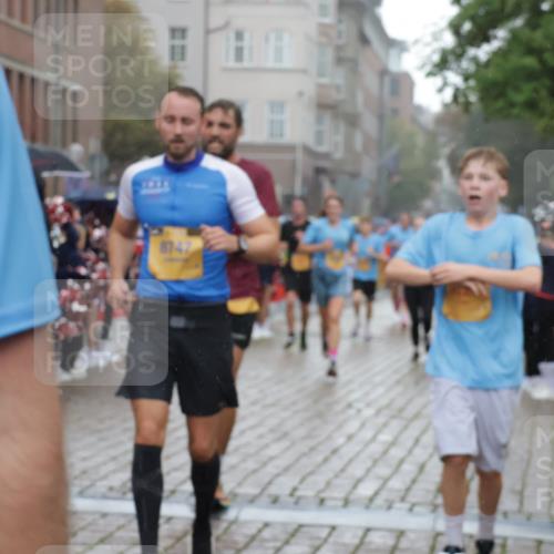 13.09.2026 - Kiel Lauf Yannick Fuchs http://msf.ph/oto/10408546 13.09.2026 10:36:24 Ziel 1278, 1477, 1653, 2286, 2380, 4029, 4078, 4172, 5466, 6763, 7158, 7252, 7920, 8242, 8554, 8743, 8923, 9201, 10075, 10852, 11145, 12022, 343, 867, 1003, 1321, 2494, 2541, 3634, 3811, 4889, 4971, 5947, 6634, 6957, 7619, 7721, 8224, 8393, 8557, 8579, 8743, 8747, 10045, 10860, 10998, 11662, 11903, 12286, 1534, 1584, 2095, 2425, 2571, 2966, 4692, 5045, 5541, 5574, 6309, 7177, 7312, 8494, 9352, 9554, 11113, 215, 2116, 2248, 2494, 6085, 6645, 7721, 8747, 10835, 11567 meine-sportfotos.de