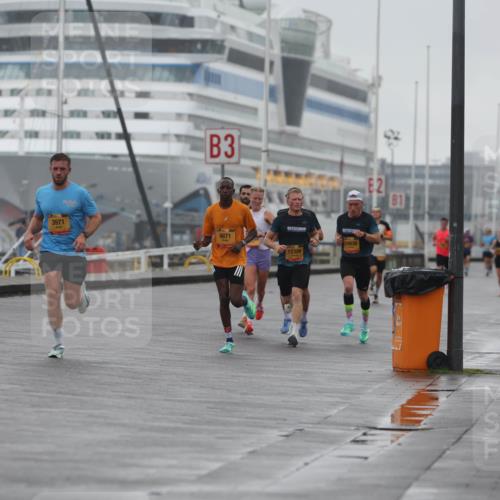 13.09.2026 - Kiel Lauf Andreas Tolksdorf http://msf.ph/oto/10408586 13.09.2026 11:41:20 Kiellinie 3, 3971, 6871, 12309, 10638, 2, 81 meine-sportfotos.de