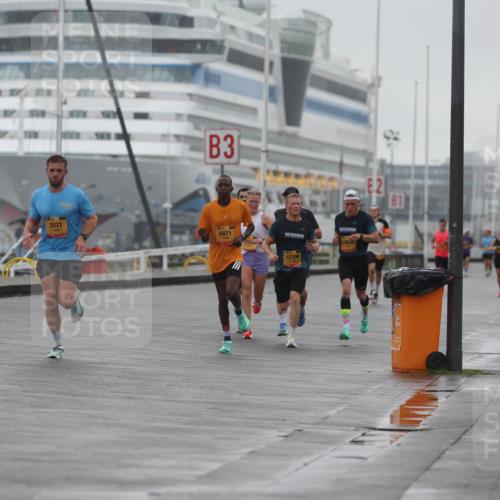 13.09.2026 - Kiel Lauf Andreas Tolksdorf http://msf.ph/oto/10408590 13.09.2026 11:41:20 Kiellinie 3971, 3, 6871, 1045, 10638, 12309, 4, 2 meine-sportfotos.de