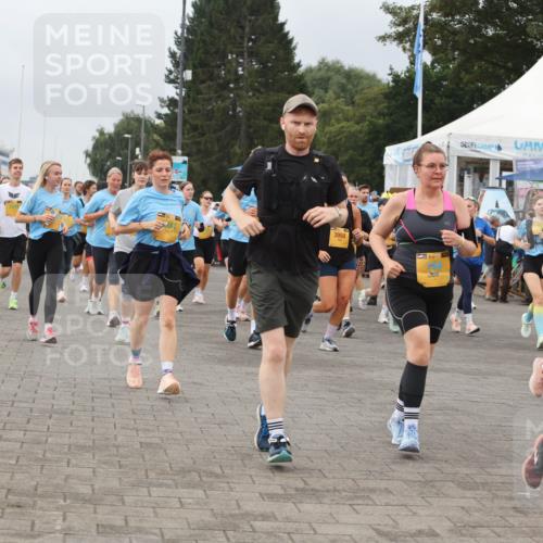 13.09.2026 - Kiel Lauf Andreas Tolksdorf http://msf.ph/oto/10408600 13.09.2026 10:00:29 Kiellinie 3950 meine-sportfotos.de