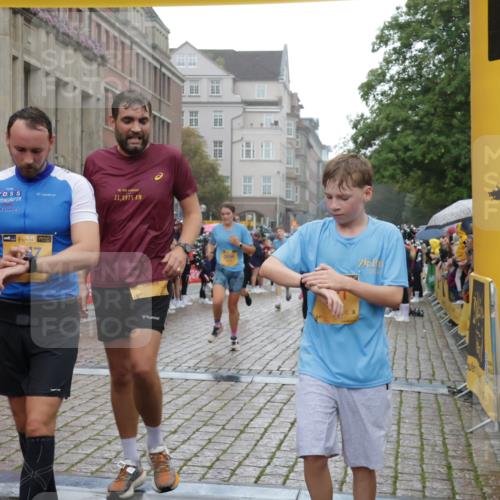 13.09.2026 - Kiel Lauf Yannick Fuchs http://msf.ph/oto/10408602 13.09.2026 10:36:27 Ziel 1278, 1477, 1653, 2286, 2380, 2425, 4029, 4078, 4172, 5045, 5466, 6763, 7158, 7252, 8242, 8923, 9201, 10075, 10852, 11145, 343, 867, 1003, 1321, 2494, 2541, 3634, 3811, 4889, 4971, 5947, 6634, 6957, 7619, 7920, 8224, 8393, 8554, 8557, 8579, 8743, 10045, 10075, 10860, 10998, 11662, 12022, 12286, 229, 1534, 1584, 2095, 2571, 2966, 4692, 5541, 5574, 6309, 7177, 7312, 8494, 8760, 9352, 9554, 11113, 11619, 12104, 343, 2116, 2494, 6085, 7721, 8393, 8557, 8747, 10835, 11567 meine-sportfotos.de