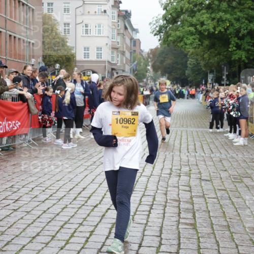 13.09.2026 - Kiel Lauf Yannick Fuchs http://msf.ph/oto/10408651 13.09.2026 09:04:33 Ziel 2670, 8583, 2193, 2670, 8088 meine-sportfotos.de
