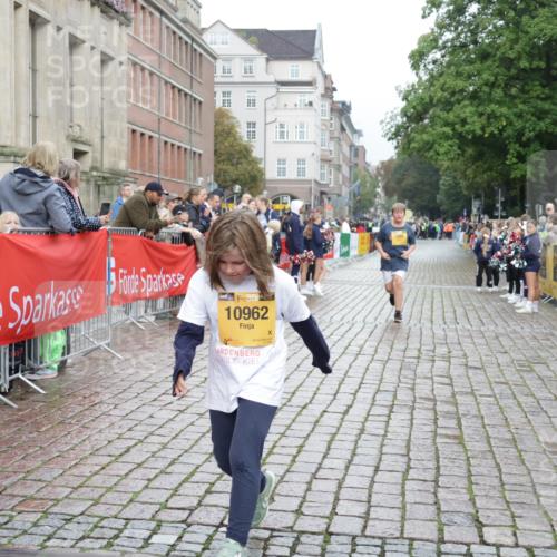 13.09.2026 - Kiel Lauf Yannick Fuchs http://msf.ph/oto/10408657 13.09.2026 09:04:34 Ziel 8583, 2193, 2670, 8088, 7068 meine-sportfotos.de