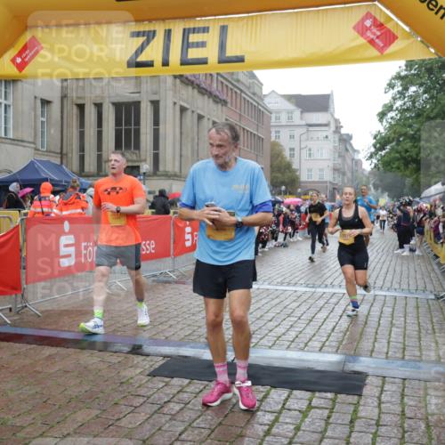 13.09.2026 - Kiel Lauf Yannick Fuchs http://msf.ph/oto/10408663 13.09.2026 10:36:33 Ziel 1278, 1534, 1584, 2095, 2380, 2425, 2571, 4029, 5045, 5466, 5541, 5574, 6763, 7177, 7252, 8242, 8923, 11113, 867, 1003, 1321, 1477, 1653, 2286, 2541, 3634, 4078, 4172, 4889, 4971, 5947, 6634, 6957, 7158, 7920, 8224, 8554, 8579, 8743, 9201, 10045, 10075, 10852, 10860, 11145, 11662, 12022, 12286, 229, 2966, 4464, 4692, 6309, 7312, 8055, 8494, 8760, 9352, 9554, 10608, 11619, 11867, 12104, 343, 2494, 3811, 4889, 6634, 6957, 7619, 8393, 8557 meine-sportfotos.de