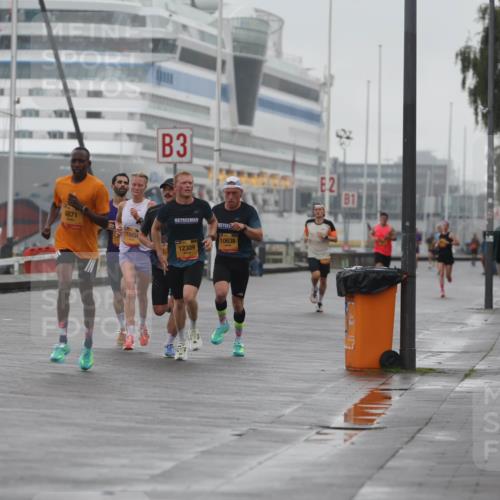 13.09.2026 - Kiel Lauf Andreas Tolksdorf http://msf.ph/oto/10408667 13.09.2026 11:41:22 Kiellinie 3, 6871, 10494, 10638, 10, 12309, 2 meine-sportfotos.de