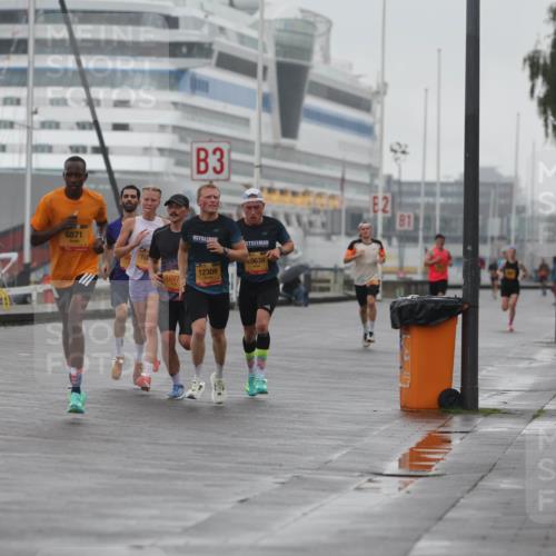 13.09.2026 - Kiel Lauf Andreas Tolksdorf http://msf.ph/oto/10408703 13.09.2026 11:41:23 Kiellinie 6871, 3, 383, 12309, 0638, 2 meine-sportfotos.de