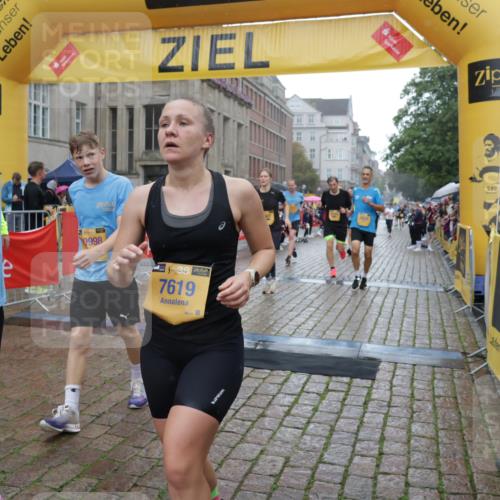 13.09.2026 - Kiel Lauf Yannick Fuchs http://msf.ph/oto/10408705 13.09.2026 10:36:35 Ziel 1278, 1534, 1584, 2095, 2380, 2425, 2571, 4029, 4692, 5045, 5541, 5574, 7177, 7252, 7312, 8242, 8494, 8923, 11113, 867, 1003, 1321, 1477, 1653, 2286, 2541, 3634, 4029, 4078, 4172, 4889, 4971, 5466, 5947, 6634, 6763, 6957, 7158, 7920, 8224, 8554, 8579, 8743, 8923, 9201, 10045, 10075, 10852, 10860, 11145, 11662, 12022, 12286, 229, 2966, 4464, 6309, 8055, 8099, 8760, 9352, 9554, 9657, 10608, 11619, 11867, 12104, 343, 1321, 3634, 3811, 4889, 6634, 6957, 7619, 8393, 8557 meine-sportfotos.de