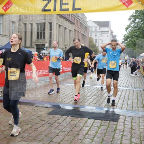 13.09.2026 - Kiel Lauf Yannick Fuchs http://msf.ph/oto/10408727 13.09.2026 10:36:37 Ziel 1534, 1584, 2095, 2380, 2425, 2571, 2966, 4692, 5045, 5541, 5574, 6309, 7177, 7312, 8242, 8494, 9554, 11113, 867, 1003, 1278, 1321, 1477, 1653, 2286, 2541, 3634, 4029, 4078, 4172, 4971, 5466, 5947, 6763, 7158, 7252, 7920, 8224, 8242, 8554, 8579, 8743, 8923, 9201, 10045, 10075, 10852, 10860, 11145, 11662, 12022, 229, 1211, 4464, 8055, 8099, 8760, 9352, 9657, 10317, 10608, 11619, 11867, 12104, 867, 1321, 3634, 3811, 4889, 5947, 6634, 6957, 7619, 8557 meine-sportfotos.de