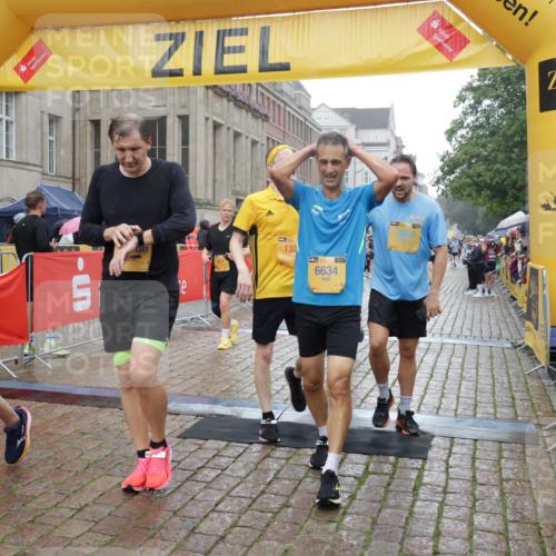 13.09.2026 - Kiel Lauf Yannick Fuchs http://msf.ph/oto/10408764 13.09.2026 10:36:39 Ziel 1534, 1584, 2095, 2425, 2571, 2966, 4692, 5045, 5541, 5574, 6309, 7177, 7312, 8494, 9352, 9554, 11113, 867, 1003, 1278, 1477, 1653, 2286, 2380, 2541, 4029, 4078, 4172, 4971, 5466, 5947, 6763, 7158, 7252, 7920, 8224, 8242, 8554, 8579, 8743, 8923, 9201, 10045, 10075, 10852, 10860, 11145, 11662, 12022, 229, 990, 1211, 4464, 4928, 8055, 8099, 8760, 9289, 9657, 10317, 10608, 11619, 11867, 12104, 867, 1321, 2541, 3634, 3811, 4889, 5947, 6634, 6957, 7619 meine-sportfotos.de