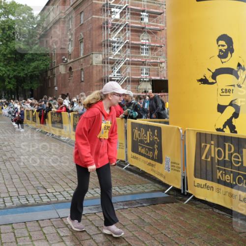 13.09.2026 - Kiel Lauf Yannick Fuchs http://msf.ph/oto/10408775 13.09.2026 09:06:11 Ziel 6365 meine-sportfotos.de