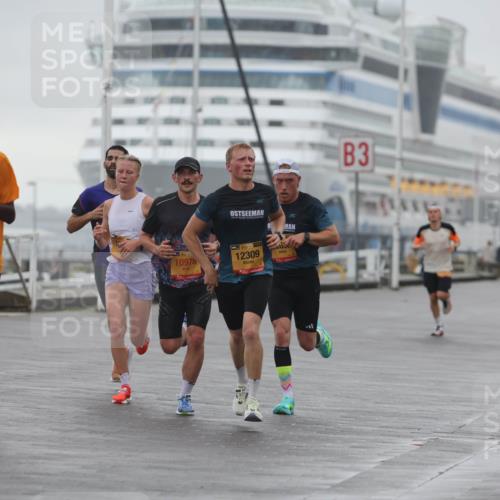 13.09.2026 - Kiel Lauf Andreas Tolksdorf http://msf.ph/oto/10408780 13.09.2026 11:41:25 Kiellinie 6871, 10976, 38, 12309, 3 meine-sportfotos.de