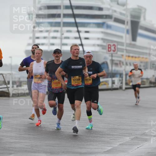13.09.2026 - Kiel Lauf Andreas Tolksdorf http://msf.ph/oto/10408784 13.09.2026 11:41:25 Kiellinie 6871, 1049, 10976, 12309, 10638, 3 meine-sportfotos.de