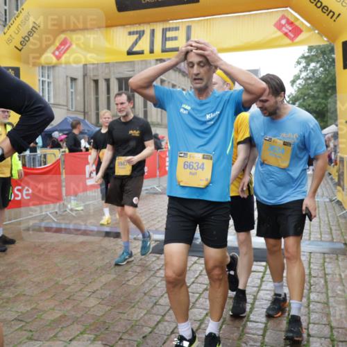 13.09.2026 - Kiel Lauf Yannick Fuchs http://msf.ph/oto/10408795 13.09.2026 10:36:41 Ziel 229, 1534, 1584, 2095, 2571, 2966, 4692, 5045, 5541, 5574, 6309, 7177, 7312, 8494, 9352, 9554, 11113, 12104, 1003, 1278, 1477, 1653, 2286, 2380, 2425, 2541, 4029, 4078, 4172, 4971, 5466, 6763, 7158, 7252, 7920, 8224, 8242, 8554, 8579, 8743, 8923, 9201, 10045, 10075, 10852, 10860, 11145, 11662, 12022, 990, 1211, 4464, 4928, 8055, 8099, 8760, 9289, 9657, 10317, 10608, 11619, 11867, 867, 1321, 2541, 3634, 4889, 5947, 6634, 6957, 8224 meine-sportfotos.de