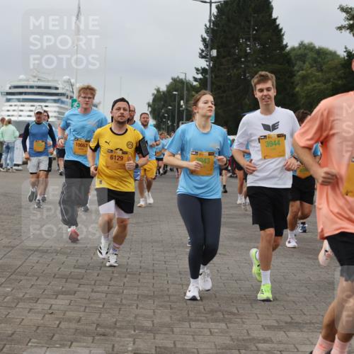 13.09.2026 - Kiel Lauf Andreas Tolksdorf http://msf.ph/oto/10408798 13.09.2026 10:00:34 Kiellinie 10667, 3943, 6129, 38, 3944, 1, 39, 1059 meine-sportfotos.de