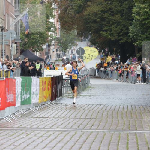 13.09.2026 - Kiel Lauf Yannick Fuchs http://msf.ph/oto/10408862 13.09.2026 09:30:27 Ziel 3232 meine-sportfotos.de
