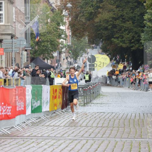 13.09.2026 - Kiel Lauf Yannick Fuchs http://msf.ph/oto/10408875 13.09.2026 09:30:28 Ziel 3232 meine-sportfotos.de