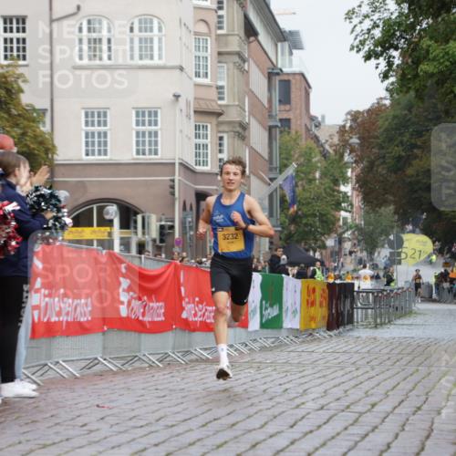 13.09.2026 - Kiel Lauf Yannick Fuchs http://msf.ph/oto/10408881 13.09.2026 09:30:33 Ziel 3232 meine-sportfotos.de
