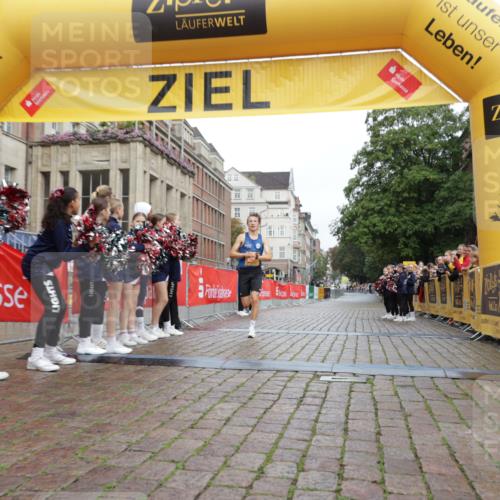 13.09.2026 - Kiel Lauf Yannick Fuchs http://msf.ph/oto/10408910 13.09.2026 09:30:35 Ziel 3232 meine-sportfotos.de