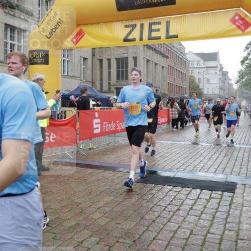 13.09.2026 - Kiel Lauf Yannick Fuchs http://msf.ph/oto/10408913 13.09.2026 10:36:52 Ziel 229, 1211, 4464, 8055, 8099, 8760, 9352, 9554, 9657, 10317, 10608, 11619, 11867, 12104, 1278, 1477, 1534, 1584, 1653, 2095, 2286, 2380, 2425, 2571, 2966, 4029, 4078, 4172, 4692, 5045, 5466, 5541, 5574, 6309, 6763, 7158, 7177, 7252, 7312, 8242, 8494, 8923, 9201, 9554, 10075, 10852, 11113, 11145, 388, 886, 990, 4928, 5331, 5471, 6671, 7987, 8162, 8390, 8391, 8792, 9289, 9901, 11101, 11883, 11911, 12311, 12314, 12545, 1003, 1653, 4078, 4971, 7920, 8554, 8579, 8743 meine-sportfotos.de