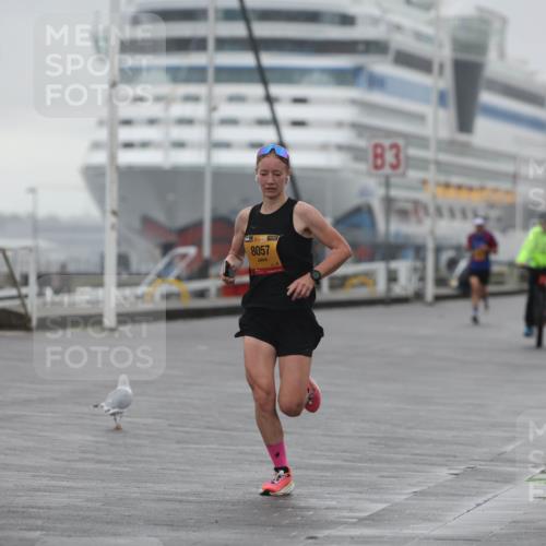 13.09.2026 - Kiel Lauf Andreas Tolksdorf http://msf.ph/oto/10408931 13.09.2026 11:41:40 Kiellinie 38, 414, 39, 8057, 3 meine-sportfotos.de