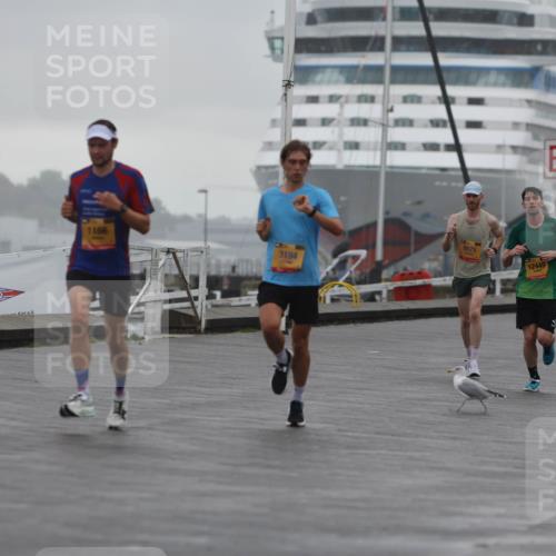 13.09.2026 - Kiel Lauf Andreas Tolksdorf http://msf.ph/oto/10408940 13.09.2026 11:41:53 Kiellinie 1166, 3194, 9575, 12449, 3 meine-sportfotos.de