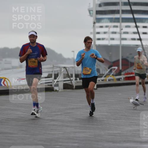 13.09.2026 - Kiel Lauf Andreas Tolksdorf http://msf.ph/oto/10408965 13.09.2026 11:41:53 Kiellinie 1166, 3194, 9575, 12449, 3 meine-sportfotos.de