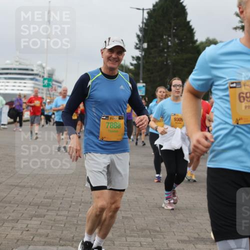 13.09.2026 - Kiel Lauf Andreas Tolksdorf http://msf.ph/oto/10408968 13.09.2026 10:00:39 Kiellinie 38, 2823, 9309, 7888, 38, 6946 meine-sportfotos.de