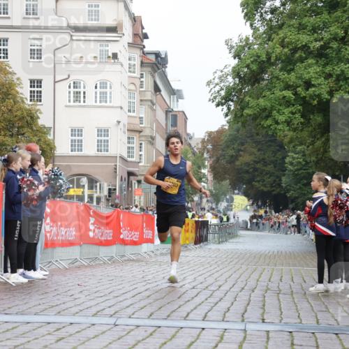 13.09.2026 - Kiel Lauf Yannick Fuchs http://msf.ph/oto/10408976 13.09.2026 09:30:58 Ziel 12703, 3232 meine-sportfotos.de