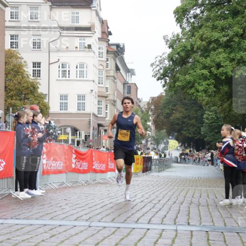 13.09.2026 - Kiel Lauf Yannick Fuchs http://msf.ph/oto/10408979 13.09.2026 09:30:58 Ziel 12703, 3232 meine-sportfotos.de