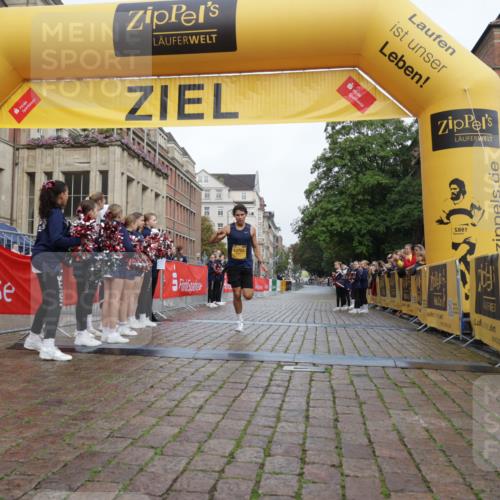 13.09.2026 - Kiel Lauf Yannick Fuchs http://msf.ph/oto/10409003 13.09.2026 09:30:59 Ziel 12703, 3232 meine-sportfotos.de