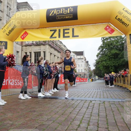 13.09.2026 - Kiel Lauf Yannick Fuchs http://msf.ph/oto/10409017 13.09.2026 09:31:00 Ziel 12703, 3232 meine-sportfotos.de