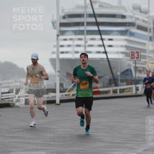 13.09.2026 - Kiel Lauf Andreas Tolksdorf http://msf.ph/oto/10409046 13.09.2026 11:41:56 Kiellinie 9575, 12449, 3 meine-sportfotos.de
