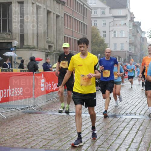 13.09.2026 - Kiel Lauf Yannick Fuchs http://msf.ph/oto/10409077 13.09.2026 10:37:08 Ziel 388, 886, 990, 4928, 5331, 5471, 6671, 7987, 8162, 8390, 8391, 8463, 8792, 9289, 9901, 11101, 11883, 11911, 12311, 12314, 12545, 229, 1211, 1534, 1584, 2095, 2571, 2966, 4464, 4692, 4928, 5541, 5574, 6309, 7177, 7312, 8055, 8099, 8494, 8760, 9289, 9352, 9554, 9657, 10317, 10608, 11113, 11619, 11867, 12104, 176, 595, 1142, 1217, 1313, 1479, 2601, 2925, 3137, 5262, 6720, 7640, 7729, 8026, 8515, 8628, 8820, 9208, 9435, 9540, 9977, 11748, 12742, 1278, 1534, 1584, 2380, 2425 meine-sportfotos.de