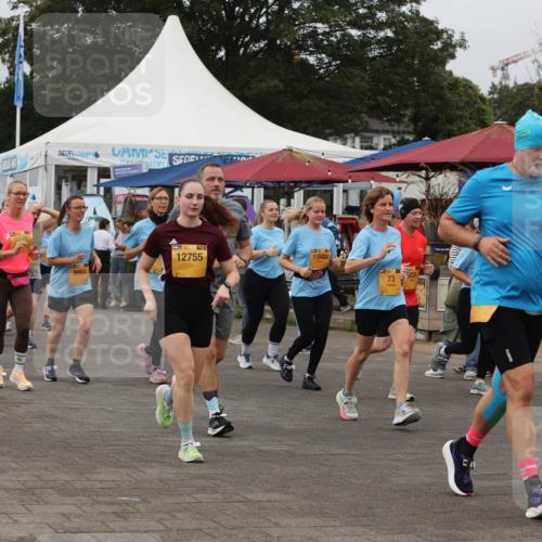 13.09.2026 - Kiel Lauf Andreas Tolksdorf http://msf.ph/oto/10409145 13.09.2026 10:00:45 Kiellinie 7594, 3, 12755, 11603, 8903, 73, 7230 meine-sportfotos.de
