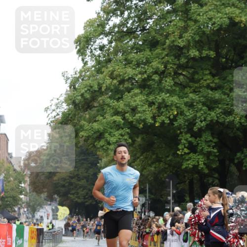 13.09.2026 - Kiel Lauf Yannick Fuchs http://msf.ph/oto/10409180 13.09.2026 09:32:19 Ziel 11683, 1515, 41, 44, 7958, 1515, 2409 meine-sportfotos.de