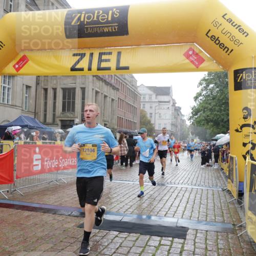 13.09.2026 - Kiel Lauf Yannick Fuchs http://msf.ph/oto/10409253 13.09.2026 10:37:22 Ziel 176, 595, 1142, 1217, 1313, 1479, 2601, 2925, 3137, 5262, 6720, 7640, 7729, 7987, 8026, 8463, 8515, 8628, 8820, 9208, 9435, 9540, 9977, 11748, 12742, 388, 886, 990, 1211, 4464, 4928, 5331, 5471, 6671, 7987, 8055, 8099, 8162, 8390, 8391, 8760, 8792, 9289, 9657, 9901, 10317, 10608, 11101, 11619, 11867, 11883, 11911, 12311, 12314, 12545, 1707, 3028, 3981, 4375, 4521, 4877, 5850, 6133, 6230, 6511, 6705, 6796, 7129, 7355, 8146, 8567, 10393, 10952, 11685, 229 meine-sportfotos.de