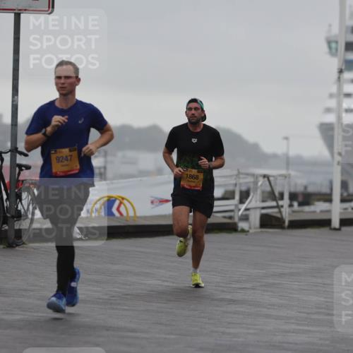 13.09.2026 - Kiel Lauf Andreas Tolksdorf http://msf.ph/oto/10409254 13.09.2026 11:42:06 Kiellinie 9247, 1868 meine-sportfotos.de
