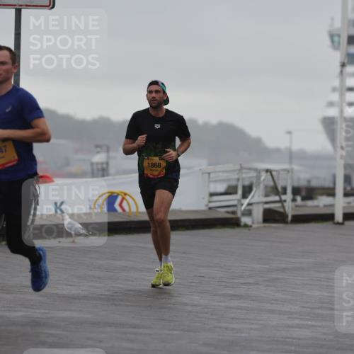 13.09.2026 - Kiel Lauf Andreas Tolksdorf http://msf.ph/oto/10409271 13.09.2026 11:42:07 Kiellinie 9247, 1868 meine-sportfotos.de
