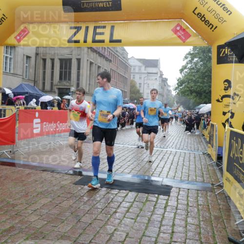 13.09.2026 - Kiel Lauf Yannick Fuchs http://msf.ph/oto/10409322 13.09.2026 10:37:30 Ziel 176, 595, 1142, 1479, 3028, 3137, 3981, 4375, 4521, 4877, 5262, 6705, 6796, 8146, 8515, 8567, 8820, 9540, 9977, 10393, 10952, 11685, 11748, 388, 886, 990, 1142, 1211, 1217, 1313, 2601, 2925, 4928, 5331, 5471, 6671, 6720, 7640, 7729, 7987, 8026, 8162, 8390, 8391, 8463, 8628, 8792, 9208, 9289, 9435, 9657, 9901, 9977, 10317, 11101, 11748, 11883, 11911, 12311, 12314, 12545, 12742, 453, 1041, 1481, 1700, 1707, 3860, 4540, 5357, 5429, 5850, 6133, 6230, 6511, 7129, 7355, 7732 meine-sportfotos.de
