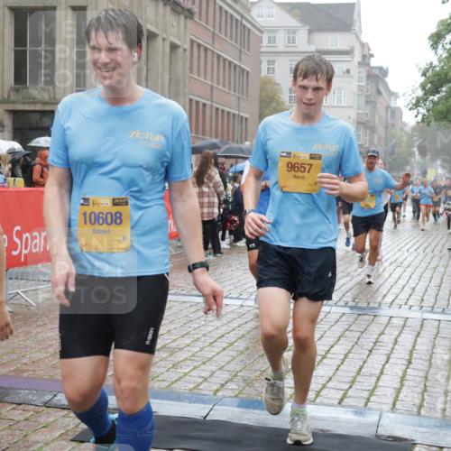 13.09.2026 - Kiel Lauf Yannick Fuchs http://msf.ph/oto/10409327 13.09.2026 10:37:31 Ziel 176, 595, 1479, 3028, 3137, 3981, 4375, 4521, 4877, 5262, 6705, 6796, 8146, 8515, 8567, 8820, 9540, 10393, 10952, 11685, 388, 595, 886, 990, 1142, 1211, 1217, 1313, 2601, 2925, 4928, 5331, 5471, 6671, 6720, 7640, 7729, 7987, 8026, 8162, 8390, 8391, 8463, 8628, 8792, 9208, 9289, 9435, 9901, 9977, 10317, 11101, 11748, 11883, 11911, 12311, 12314, 12545, 12742, 453, 1041, 1481, 1700, 1707, 3860, 4255, 4540, 5357, 5429, 5850, 6133, 6230, 6511, 7129, 7355, 7732 meine-sportfotos.de