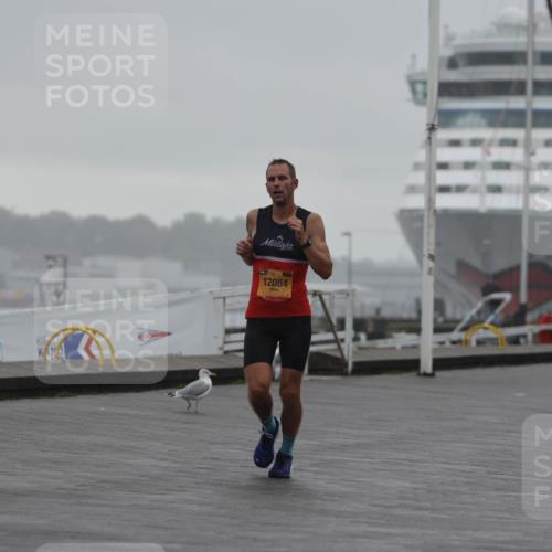 13.09.2026 - Kiel Lauf Andreas Tolksdorf http://msf.ph/oto/10409333 13.09.2026 11:42:14 Kiellinie 12084, 12448 meine-sportfotos.de