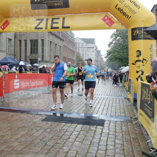 13.09.2026 - Kiel Lauf Yannick Fuchs http://msf.ph/oto/10409358 13.09.2026 10:37:33 Ziel 1479, 3028, 3137, 3981, 4375, 4521, 4877, 5262, 6511, 6705, 6796, 7129, 7355, 8146, 8567, 8820, 9540, 10393, 10952, 11685, 176, 388, 595, 886, 990, 1142, 1217, 1313, 2601, 2925, 4928, 5331, 5471, 6671, 6720, 7640, 7729, 7987, 8026, 8162, 8390, 8391, 8463, 8515, 8628, 8792, 8820, 9208, 9289, 9435, 9540, 9901, 9977, 11101, 11748, 11883, 11911, 12311, 12314, 12545, 12742, 228, 453, 1041, 1481, 1700, 1707, 2361, 3860, 4255, 4540, 5357, 5429, 5831, 5850, 6133, 6230, 7732 meine-sportfotos.de
