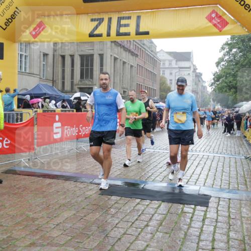 13.09.2026 - Kiel Lauf Yannick Fuchs http://msf.ph/oto/10409371 13.09.2026 10:37:34 Ziel 1479, 3028, 3137, 3981, 4375, 4521, 4877, 5262, 6511, 6705, 6796, 7129, 7355, 8146, 8567, 10393, 10952, 11685, 176, 388, 595, 886, 990, 1142, 1217, 1313, 2601, 2925, 5331, 5471, 6671, 6720, 7640, 7729, 7987, 8026, 8162, 8390, 8391, 8463, 8515, 8628, 8792, 8820, 9208, 9435, 9540, 9901, 9977, 11101, 11748, 11883, 11911, 12311, 12314, 12545, 12742, 228, 453, 1041, 1326, 1481, 1700, 1707, 2358, 2361, 3860, 4255, 4540, 5357, 5429, 5831, 5850, 6133, 6230, 7732 meine-sportfotos.de