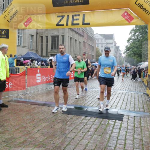 13.09.2026 - Kiel Lauf Yannick Fuchs http://msf.ph/oto/10409372 13.09.2026 10:37:34 Ziel 1479, 3028, 3137, 3981, 4375, 4521, 4877, 5262, 6511, 6705, 6796, 7129, 7355, 8146, 8567, 10393, 10952, 11685, 176, 388, 595, 886, 990, 1142, 1217, 1313, 2601, 2925, 5331, 5471, 6671, 6720, 7640, 7729, 7987, 8026, 8162, 8390, 8391, 8463, 8515, 8628, 8792, 8820, 9208, 9435, 9540, 9901, 9977, 11101, 11748, 11883, 11911, 12311, 12314, 12545, 12742, 228, 453, 1041, 1326, 1481, 1700, 1707, 2358, 2361, 3860, 4255, 4540, 5357, 5429, 5831, 5850, 6133, 6230, 7732 meine-sportfotos.de