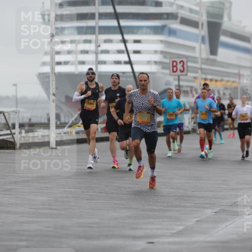 13.09.2026 - Kiel Lauf Andreas Tolksdorf http://msf.ph/oto/10409415 13.09.2026 11:42:26 Kiellinie 3 meine-sportfotos.de