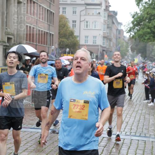 13.09.2026 - Kiel Lauf Yannick Fuchs http://msf.ph/oto/10409526 13.09.2026 10:38:21 Ziel 1974, 2275, 2897, 3307, 4009, 4411, 4465, 5048, 5136, 5425, 5440, 5706, 5780, 6774, 7130, 7235, 8573, 9246, 9993, 10044, 10439, 10849, 10959, 11303, 12276, 12366, 12674, 12776, 228, 265, 453, 701, 861, 1041, 1193, 1326, 1481, 1700, 2358, 2361, 2538, 2792, 3566, 3860, 4226, 4255, 4540, 4832, 5122, 5357, 5429, 5831, 5972, 6463, 6675, 6769, 6964, 7682, 7775, 7830, 8560, 9230, 9250, 11168, 12015, 12313, 69, 197, 1192, 2505, 4052, 4241, 4514, 4659, 5982 meine-sportfotos.de